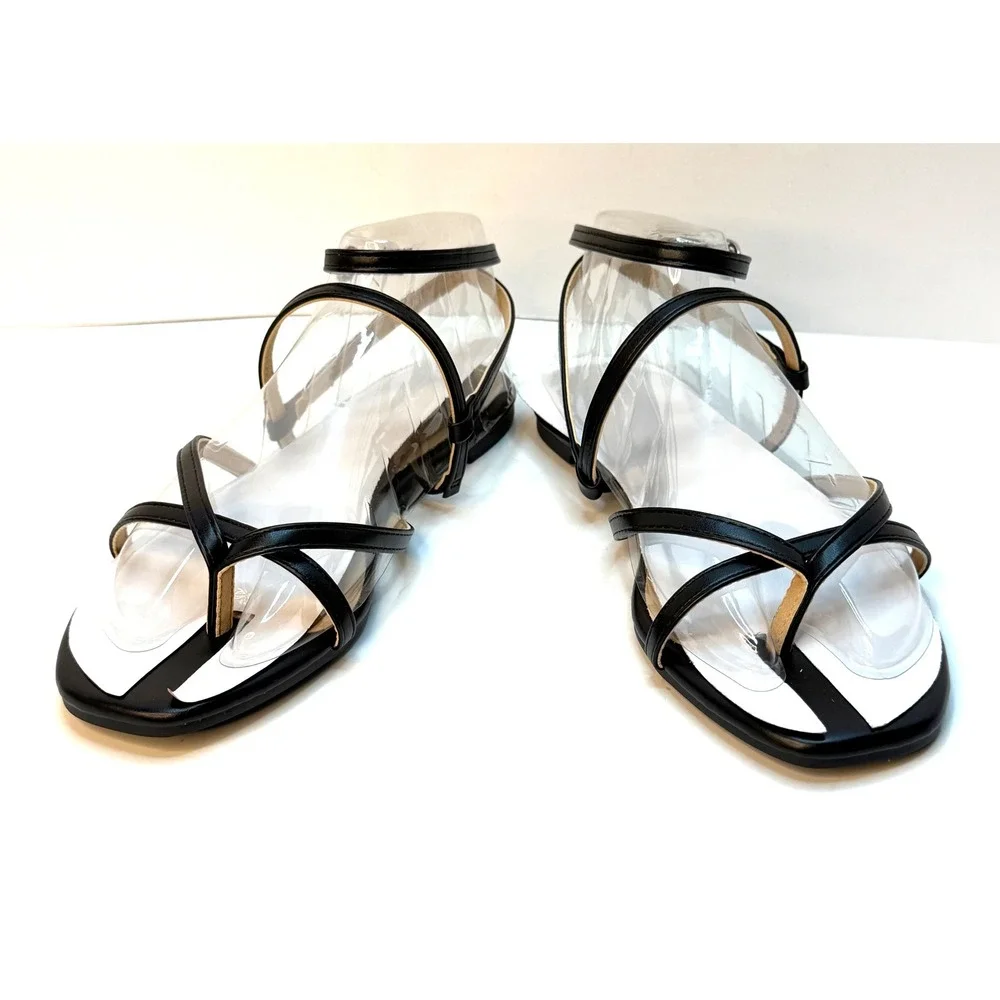 Journee Collection Women's Serissa Strappy Flat Sandals Black Size 9M NWT/BOX